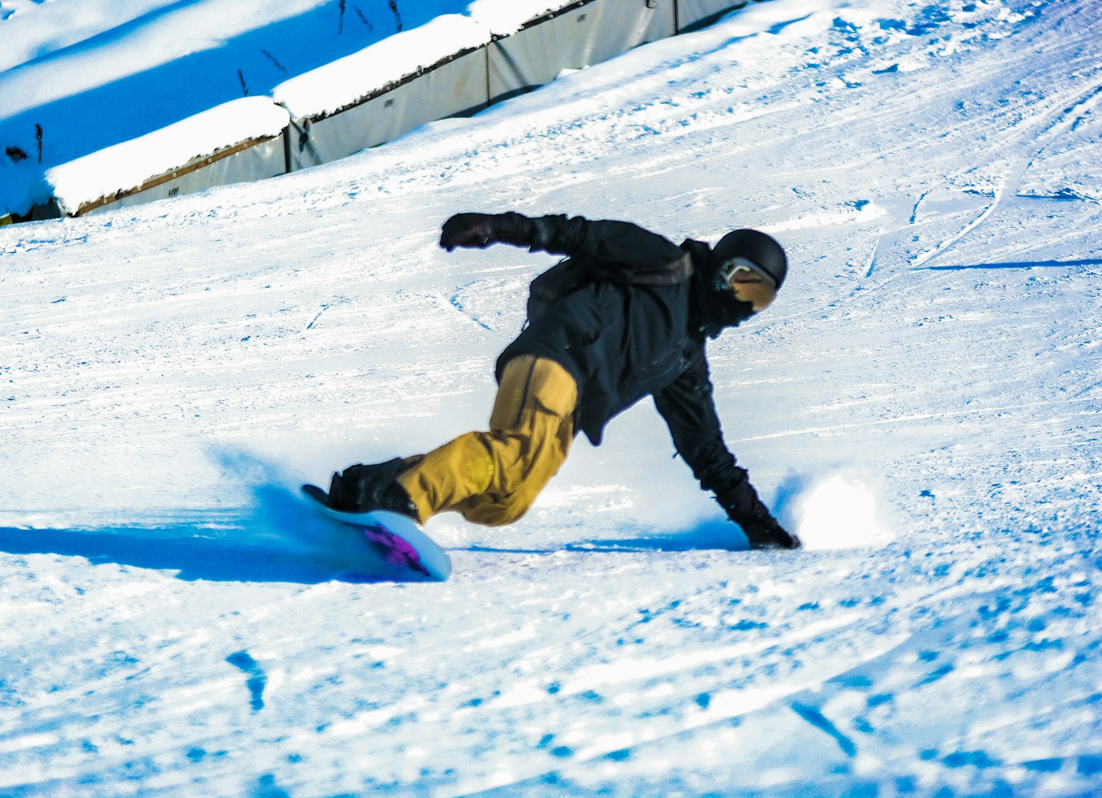 How to Turn a Snowboard: Best Tips for Smooth Riding