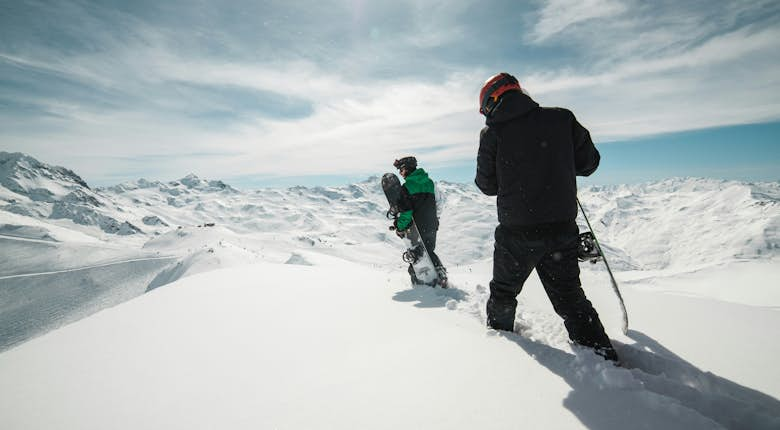 Why do my feet hurt while snowboarding